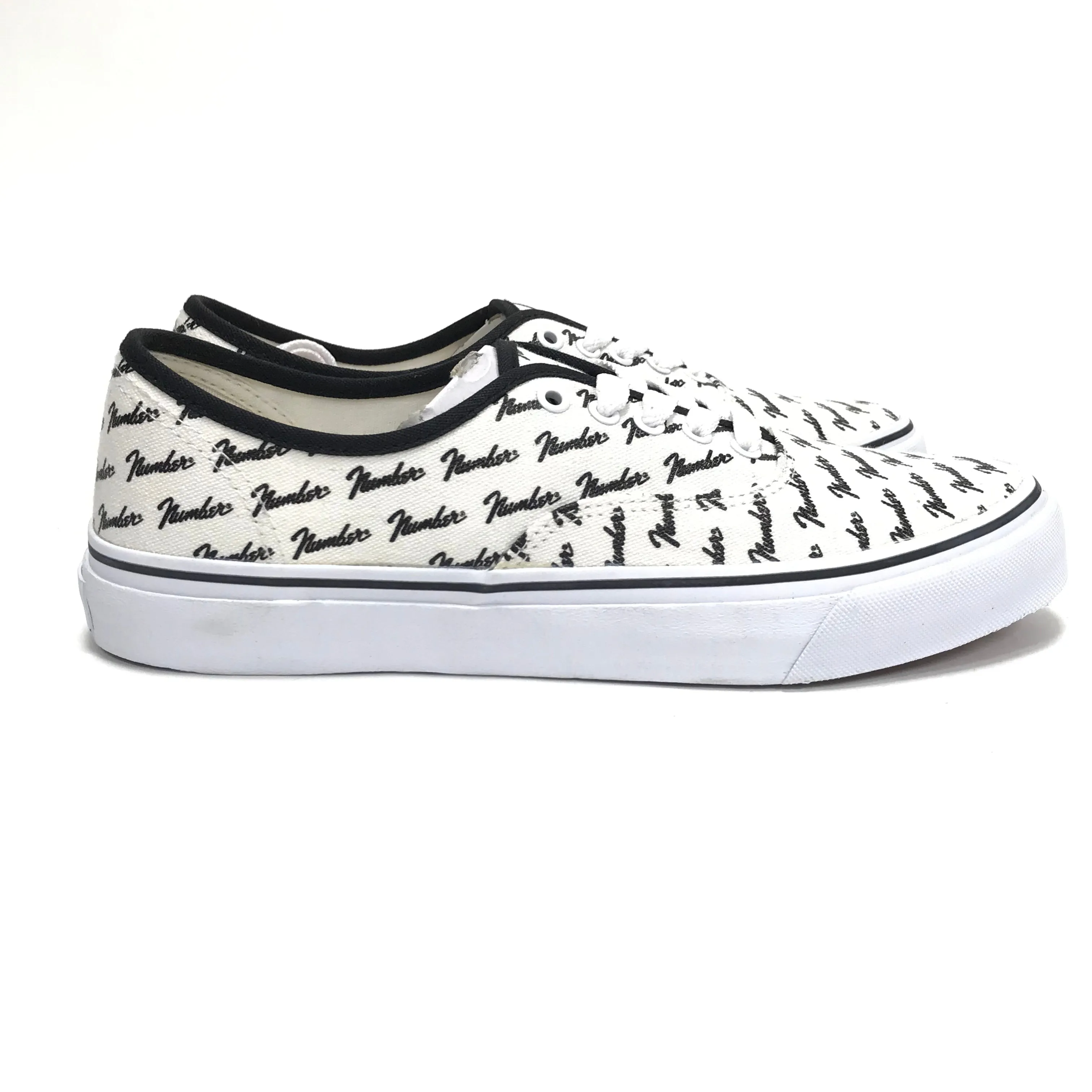 [8] DS! Number Nine Fender Logo Canvas Sneaker White