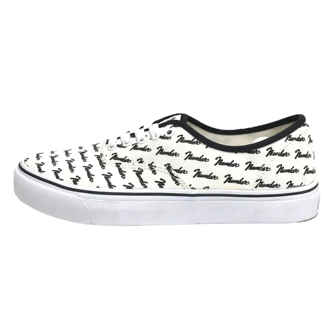 [8] DS! Number Nine Fender Logo Canvas Sneaker White