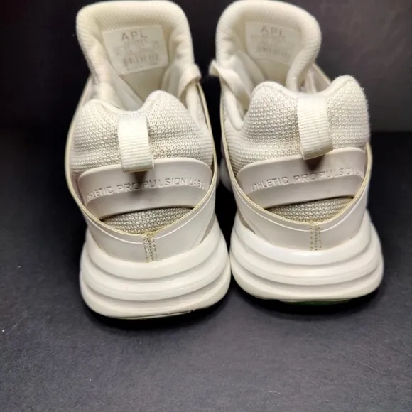 APL TechLoom Ascend White Athletic Sneaker Womens Shoe Size 8
