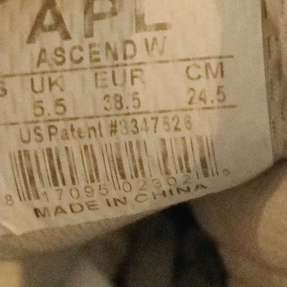 APL TechLoom Ascend White Athletic Sneaker Womens Shoe Size 8