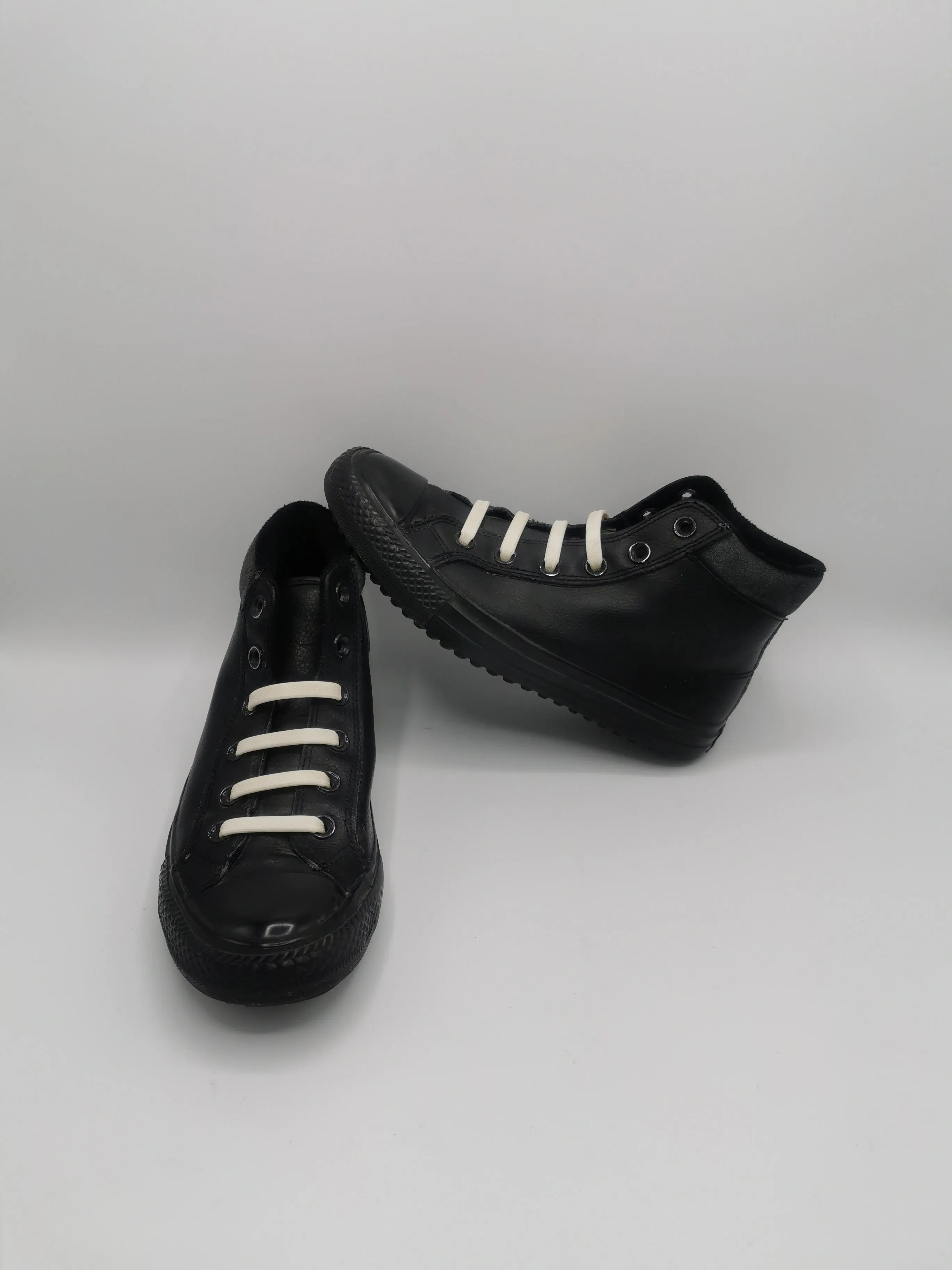 BOY SIZE 3 YOUTH JUNIOR - CONVERSE, All Star, Chuck Taylor High Top Shoes VGUC B59