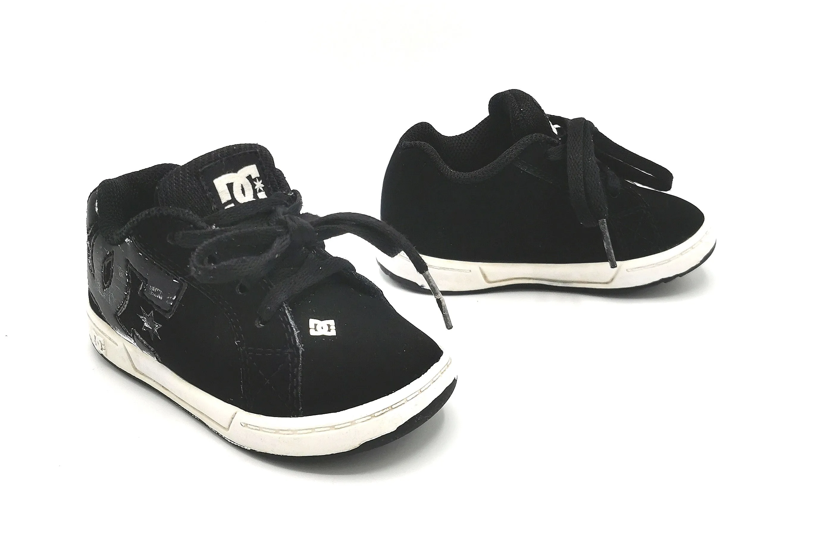 BOY SIZE 6 TODDLER - DG, Black Skater Shoes GUC B19