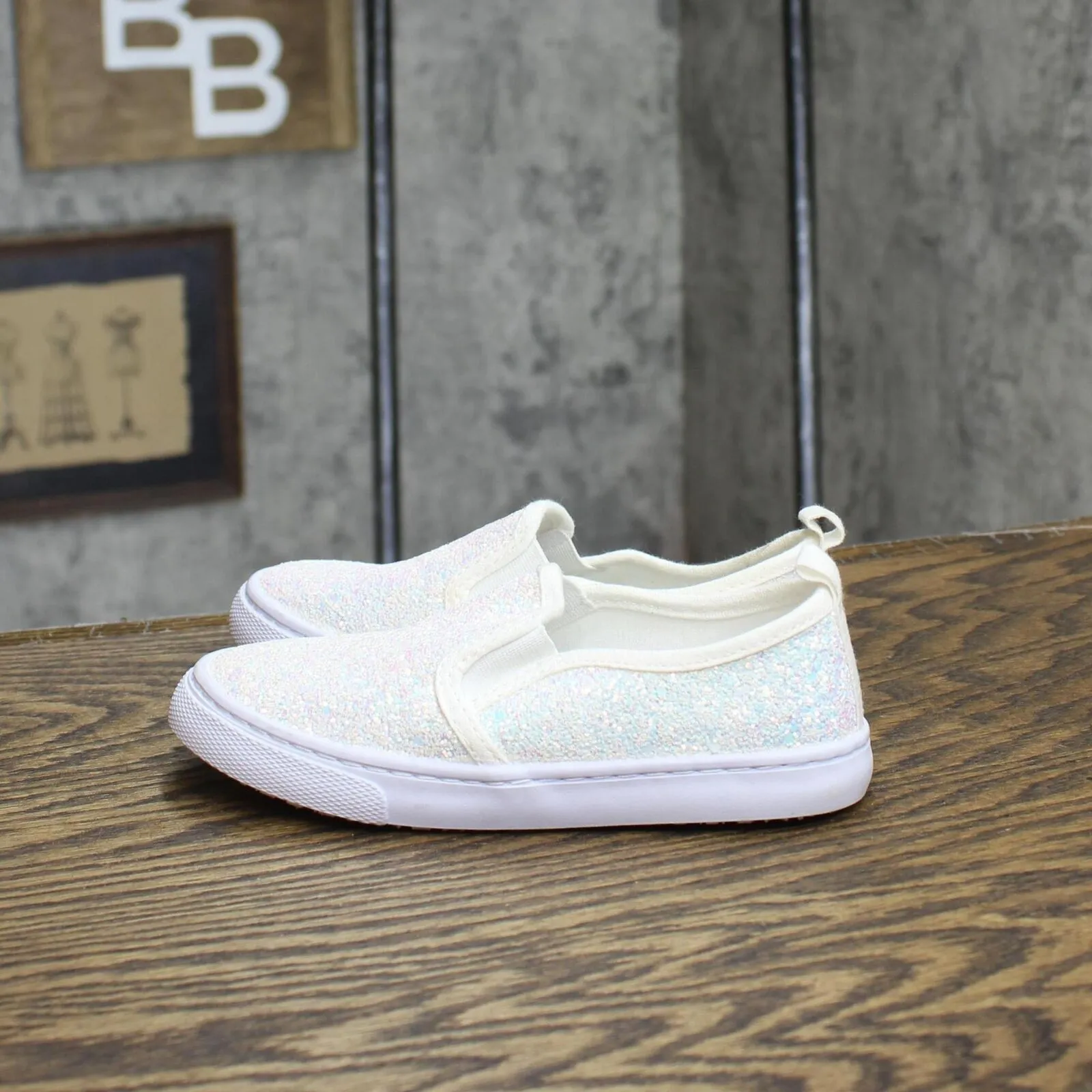 Cat & Jack Kids Girls Glitter Slip On Shoes 166cd46ba601f2 White Shiny 11T