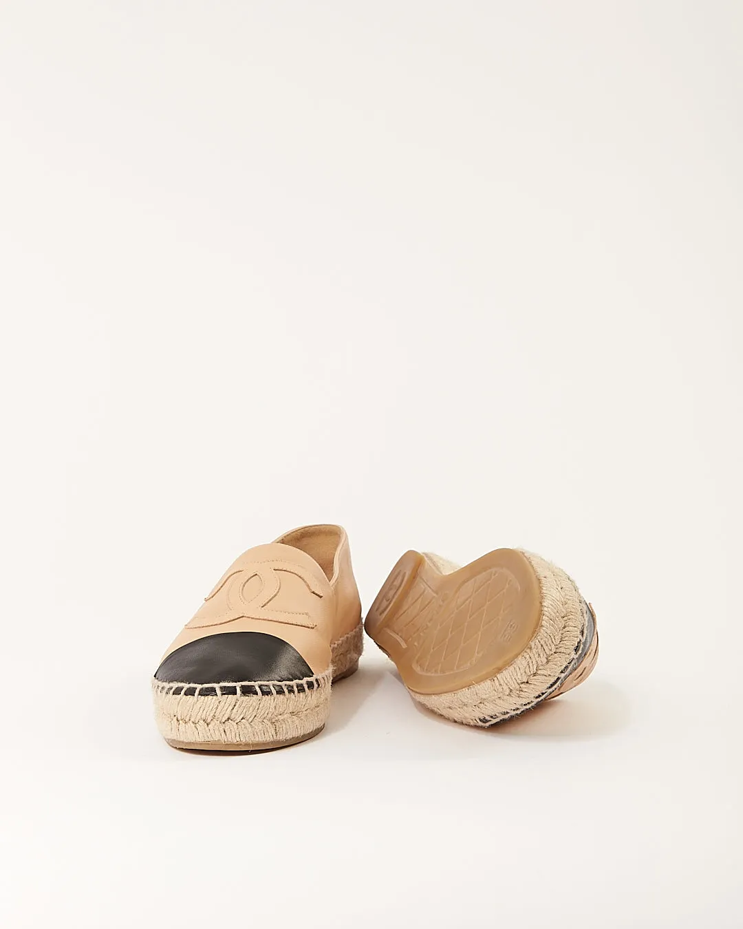 Chanel Beige/Black Leather CC Interlocking Espadrilles -38
