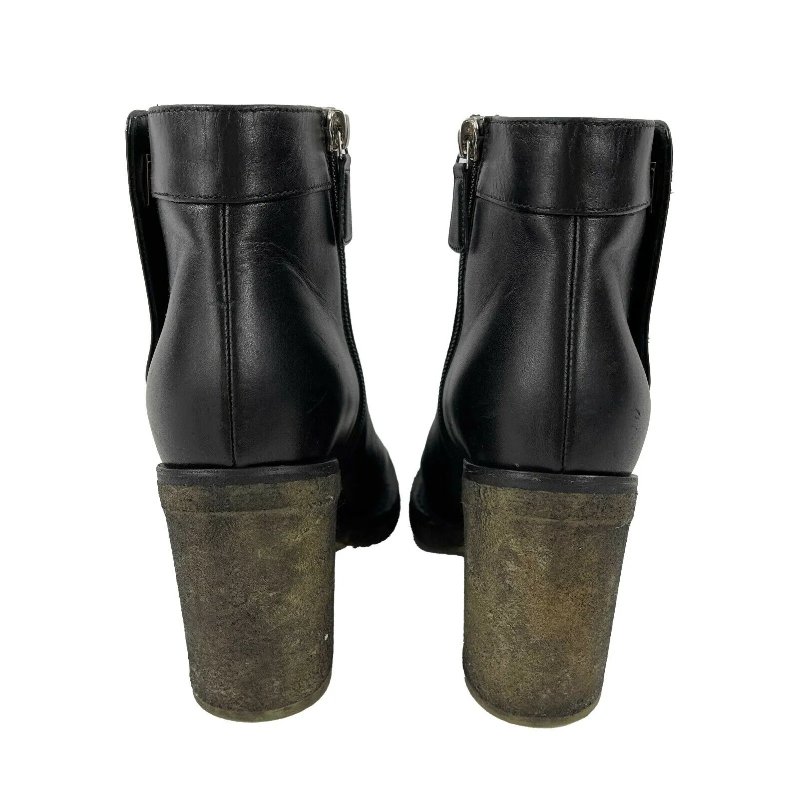CHANEL - CC Turn Lock Ankle Leather Bootie Boots - Black / Silver - 36 US 6