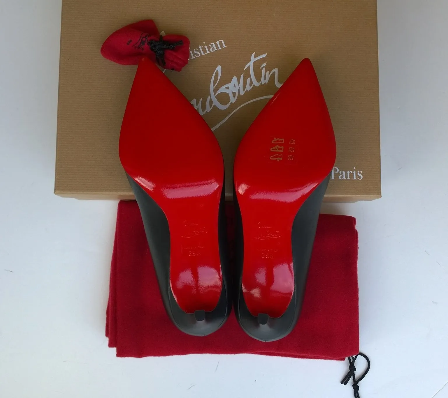 Christian Louboutin Pigalle 85 Black Leather Heels new in box shoes