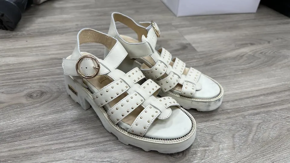 CULT D45 Grace 3701 size 37 Fits 38