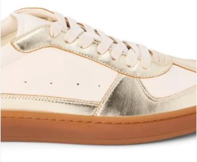 Dana Sneaker