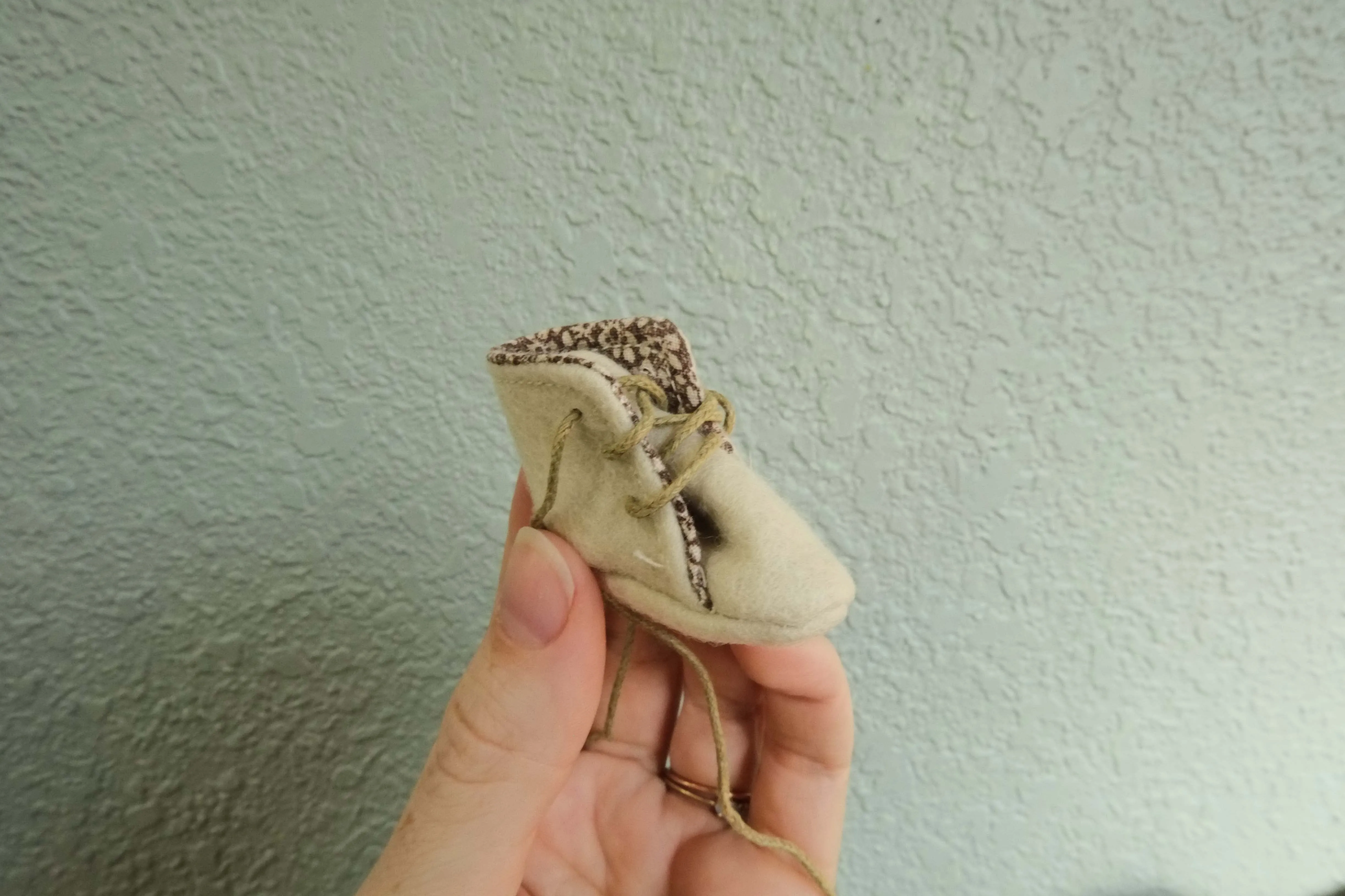 Doll Boots | Tan Wool w/ Brown Floral