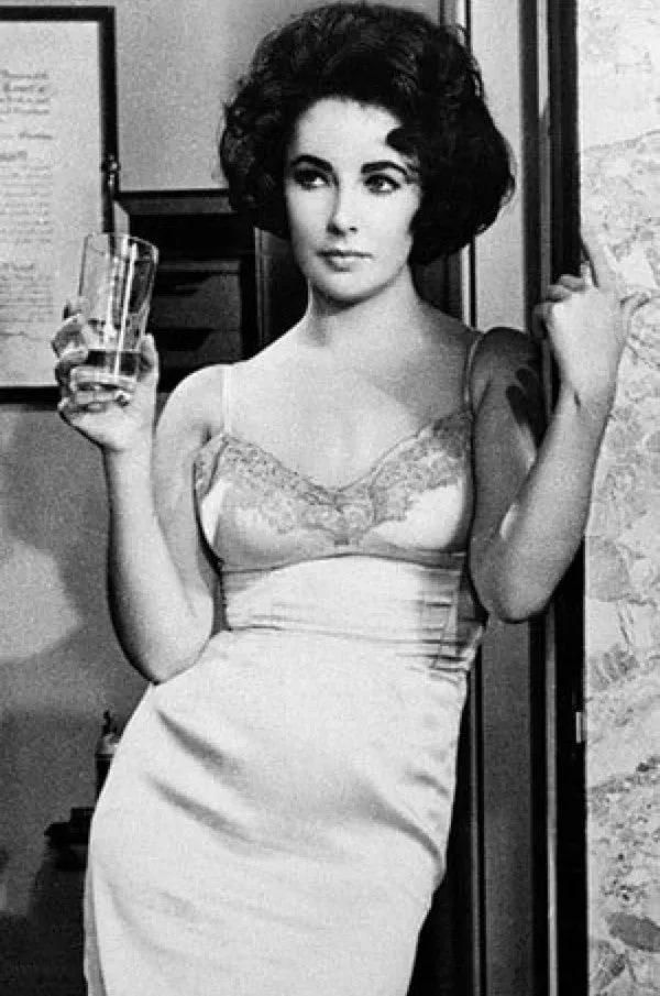 Elizabeth Taylor White Dress In Cat on a Hot Tin Roof Homecoming Dress
