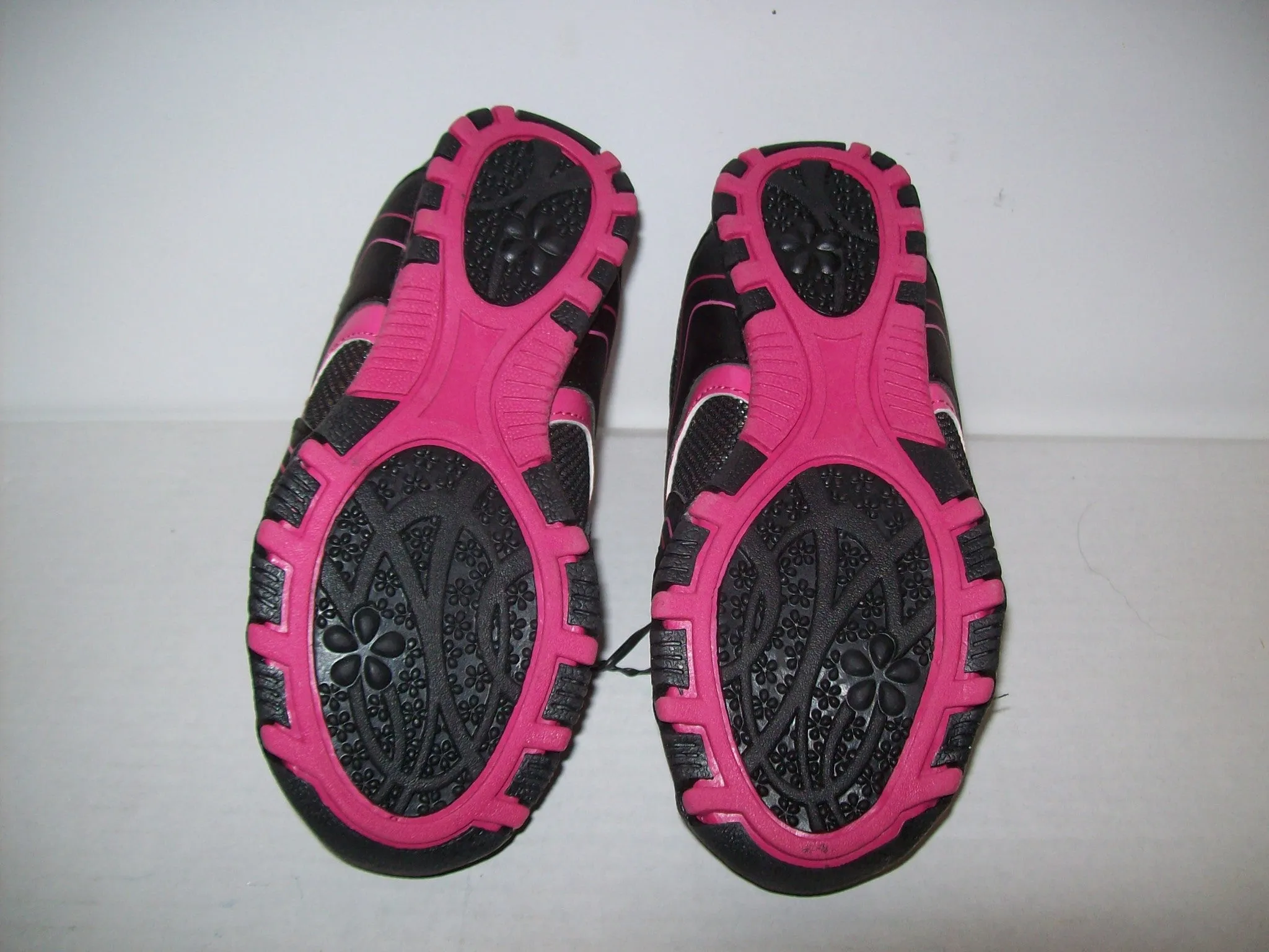 Garfield Sneakers Hot Pink