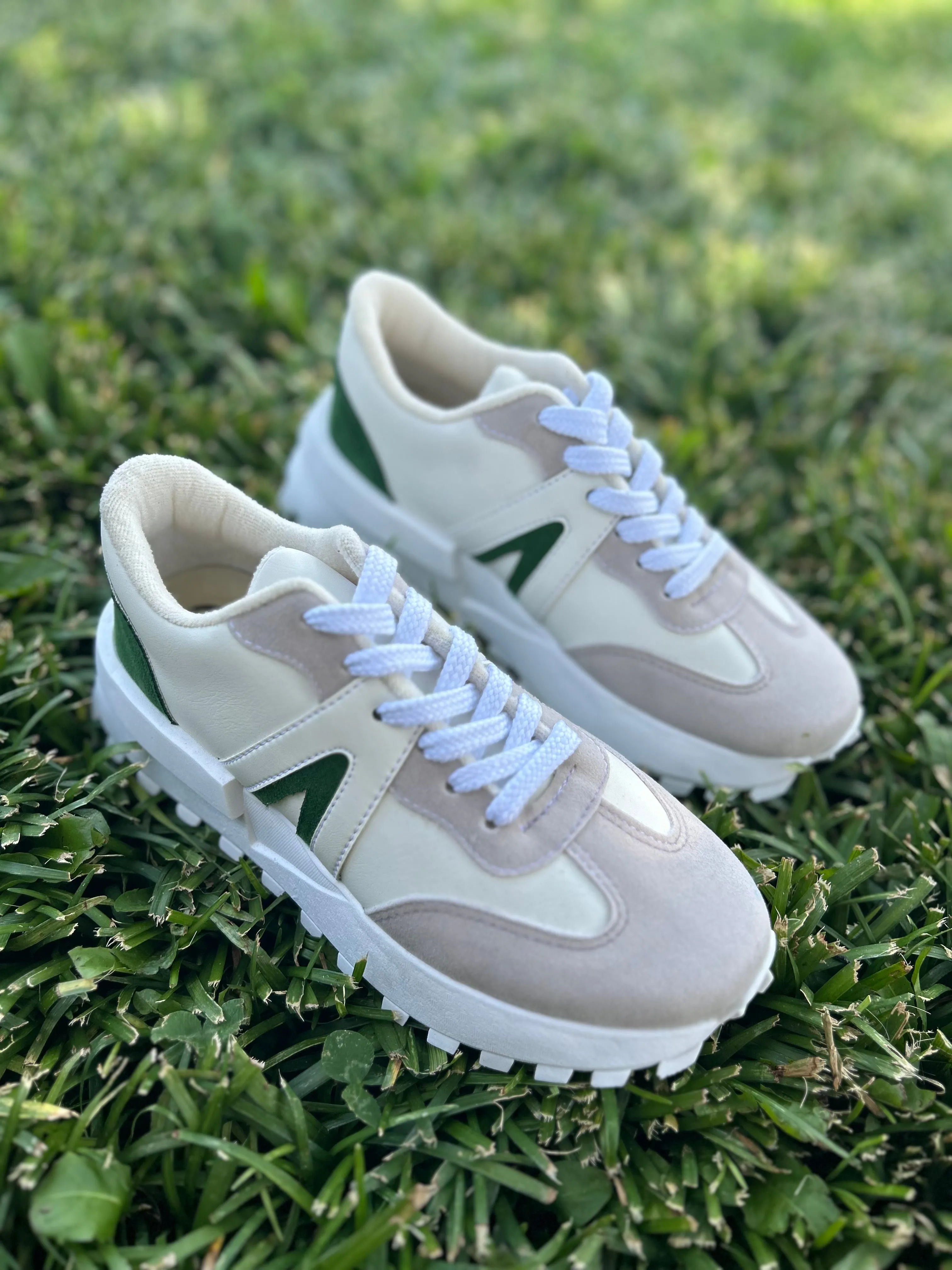 Jade Sneaker