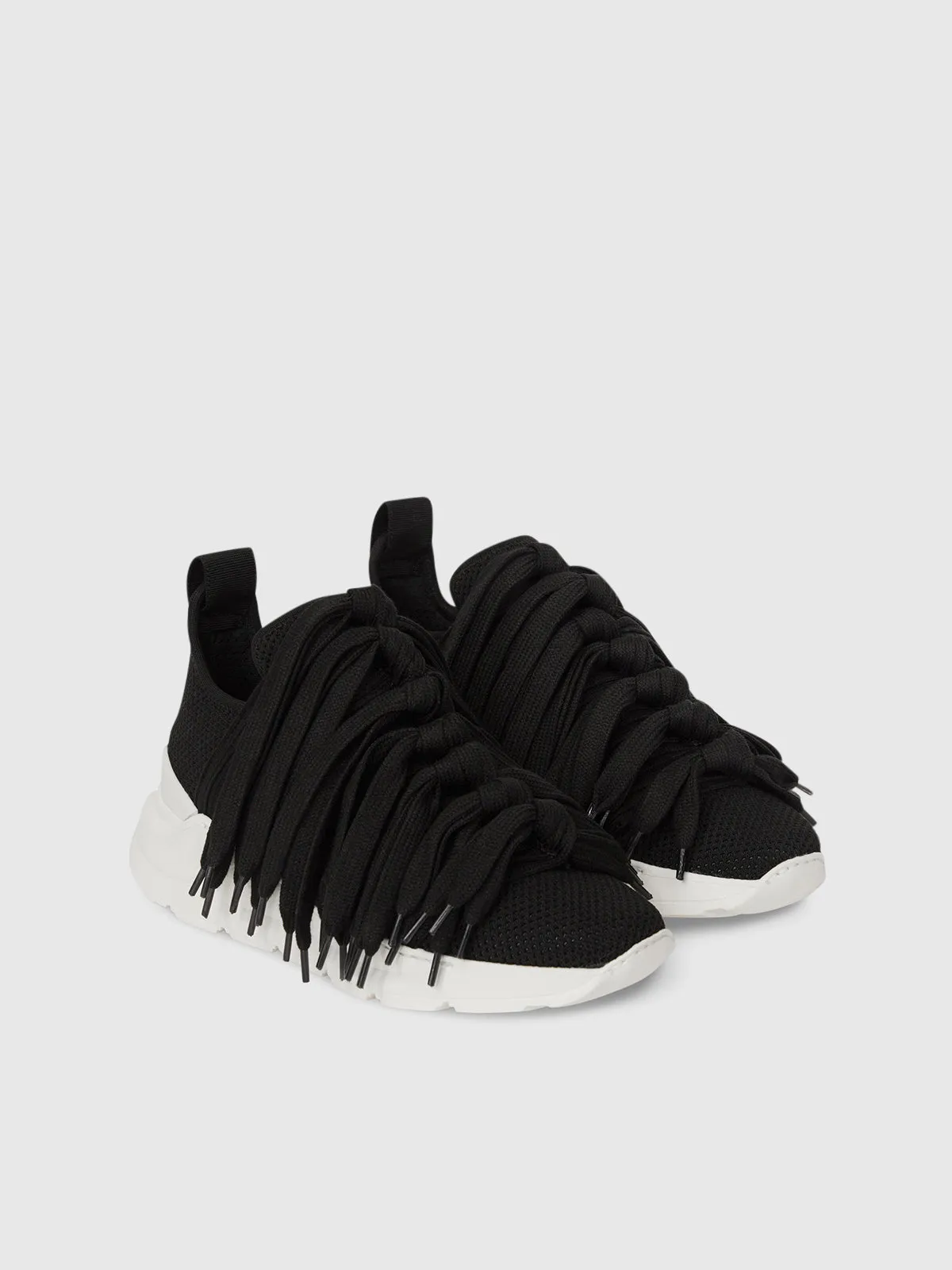 LACE42 SNEAKERS IN BLACK