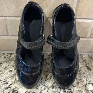 Lands End Girls Shiny Black Mary Jane Dress Shoes