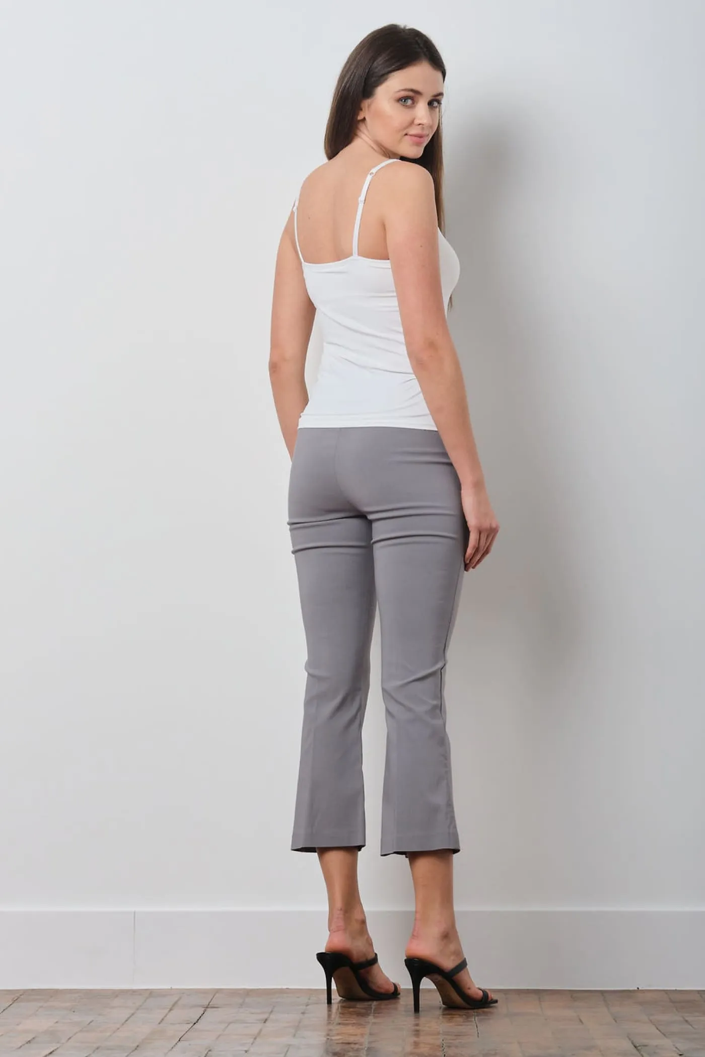 LEO Signature Light Grey