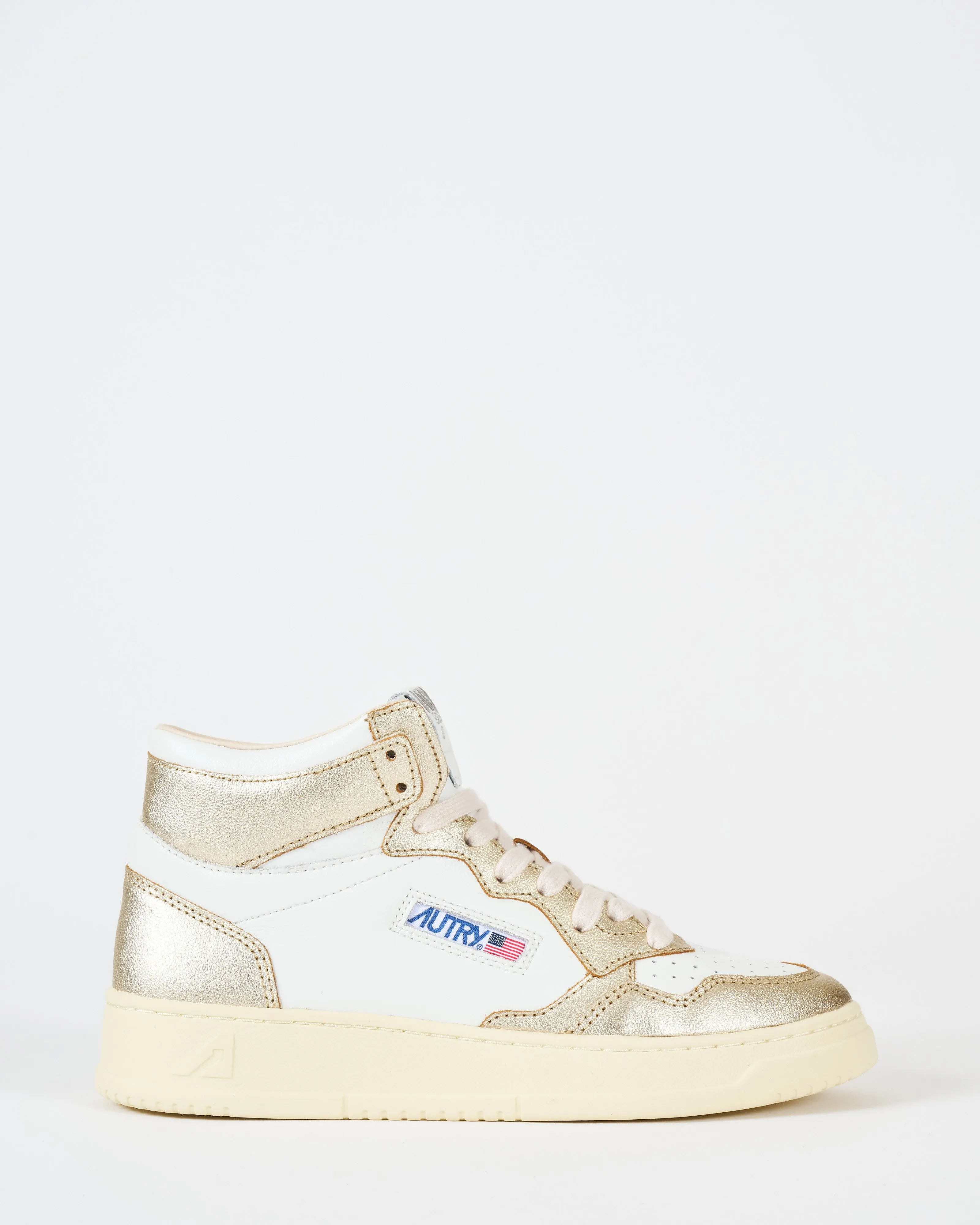 medalist mid sneaker