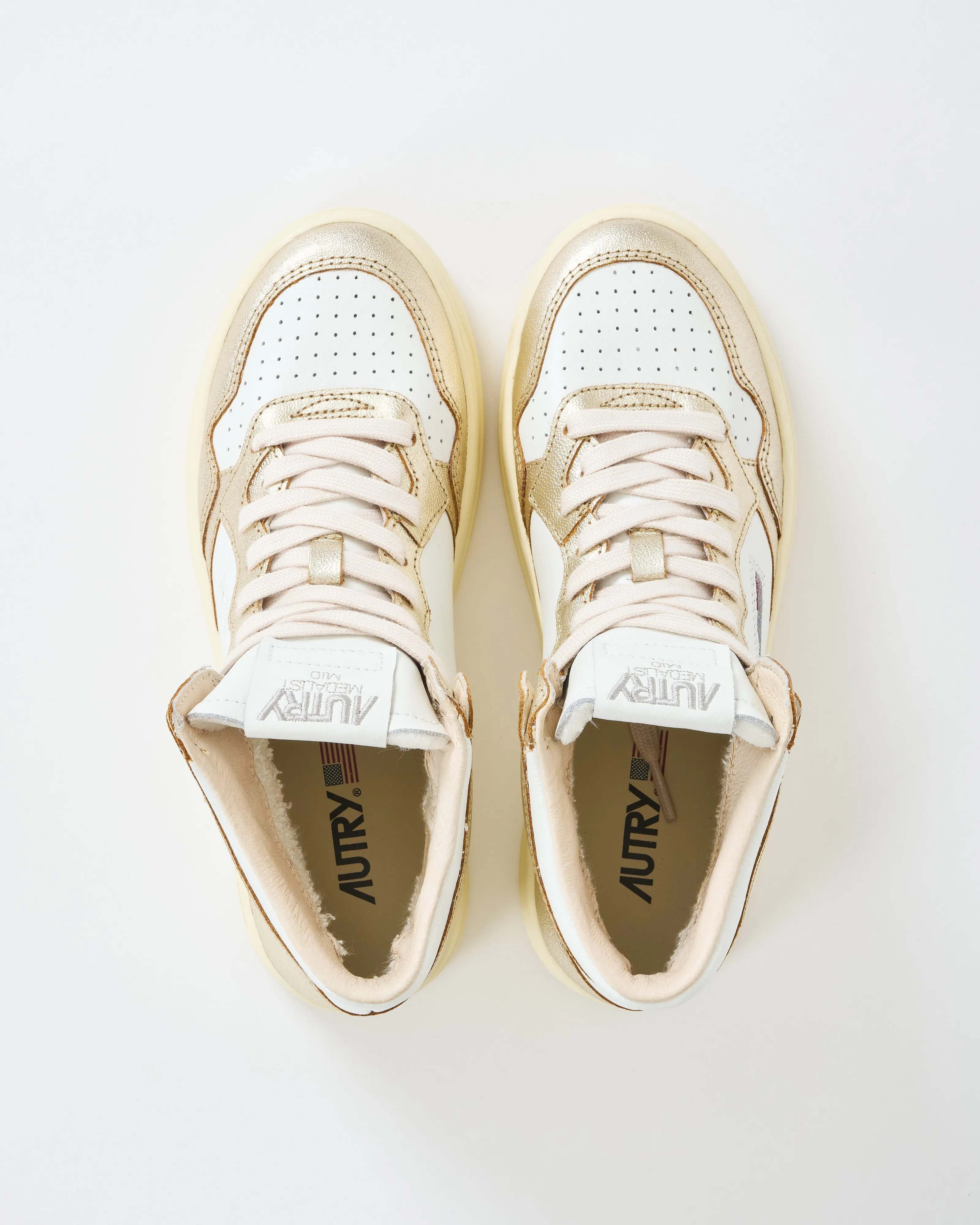 medalist mid sneaker