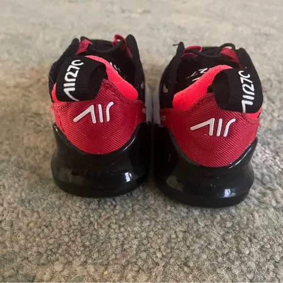 Nike air max 270 size 5c
