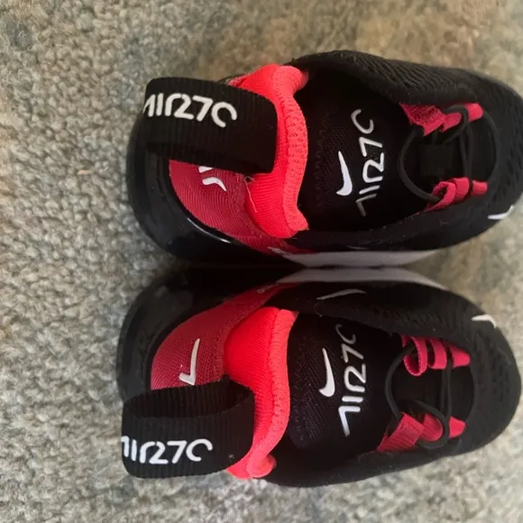 Nike air max 270 size 5c