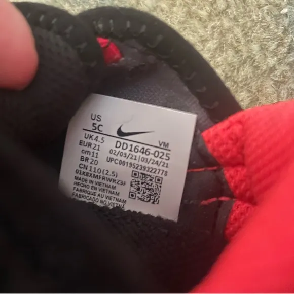 Nike air max 270 size 5c