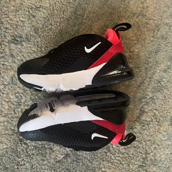 Nike air max 270 size 5c