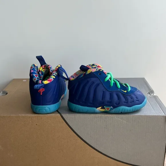 Nike Little Posite One “Kaleidoscope” Toddler Sneakers- SZ 5 C