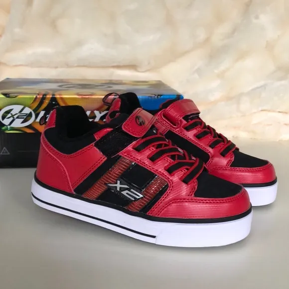 NWT!! Boys Lightup Heelys