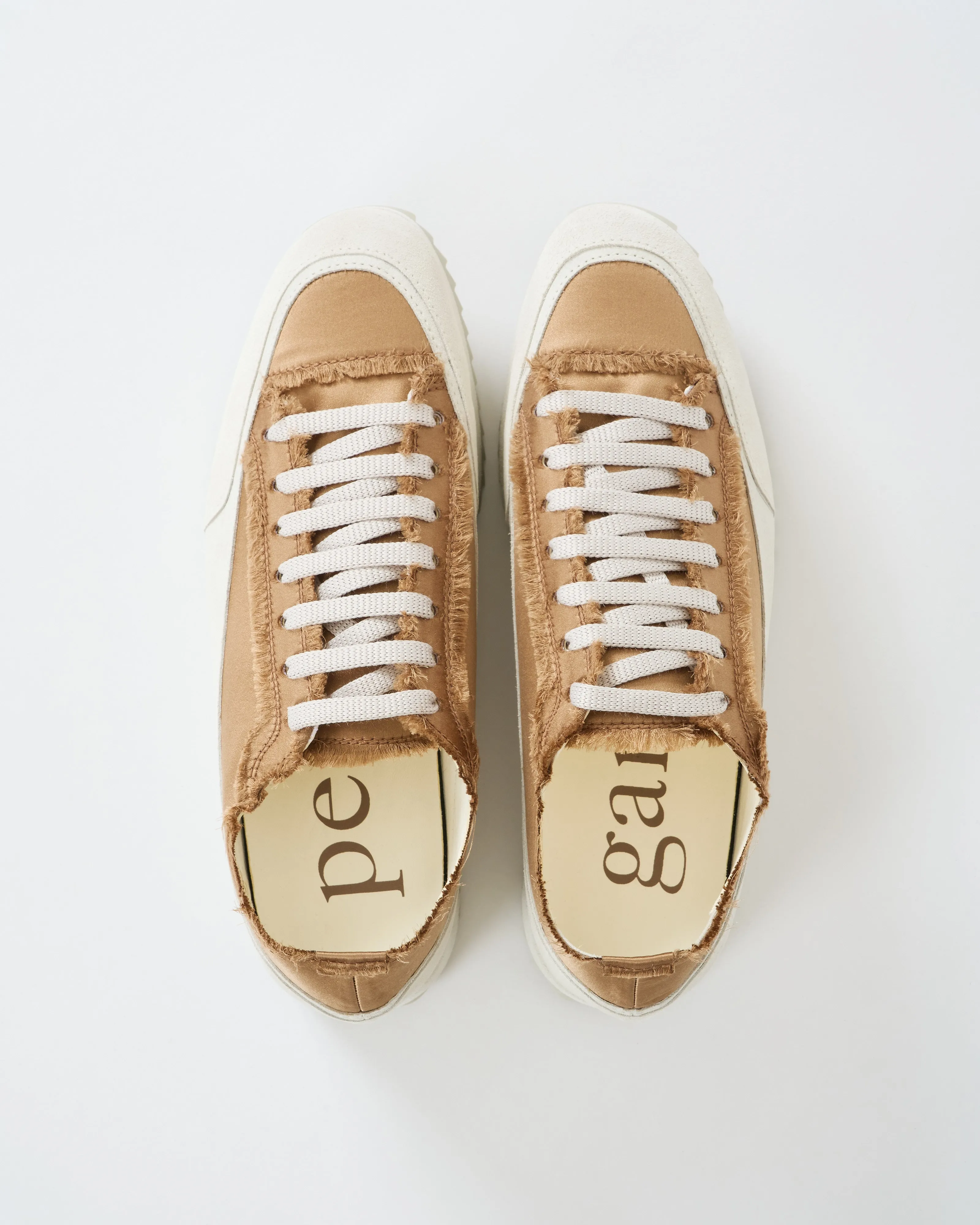 orella sneaker
