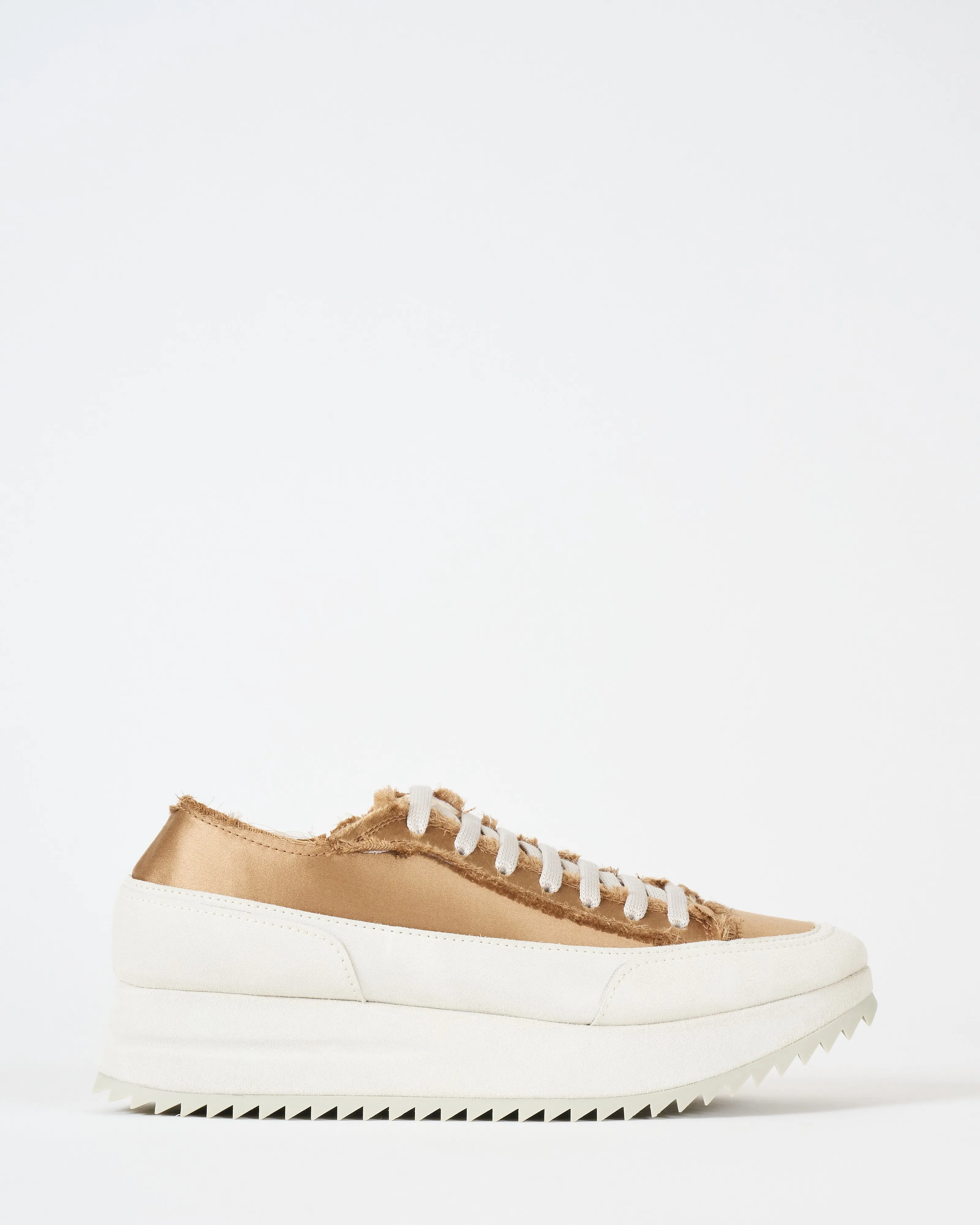 orella sneaker
