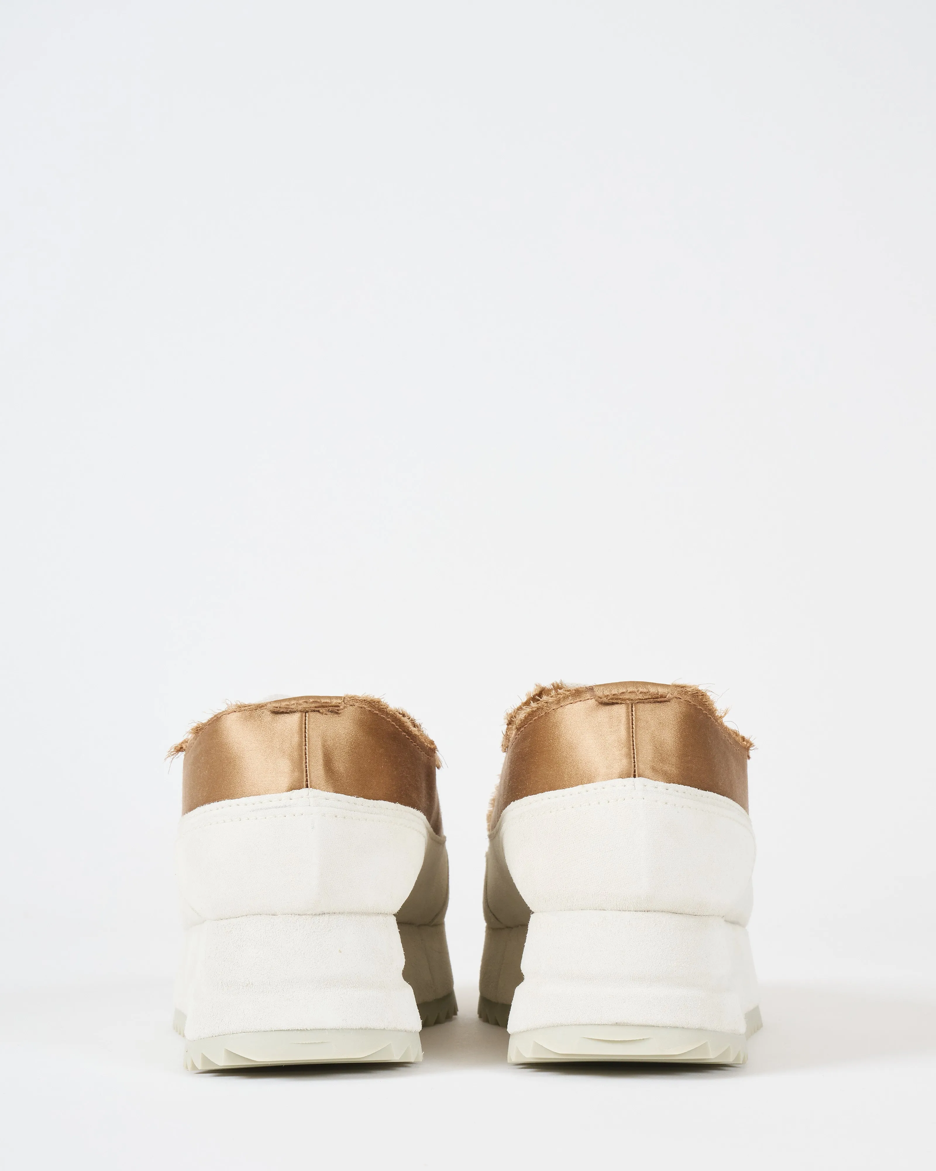 orella sneaker