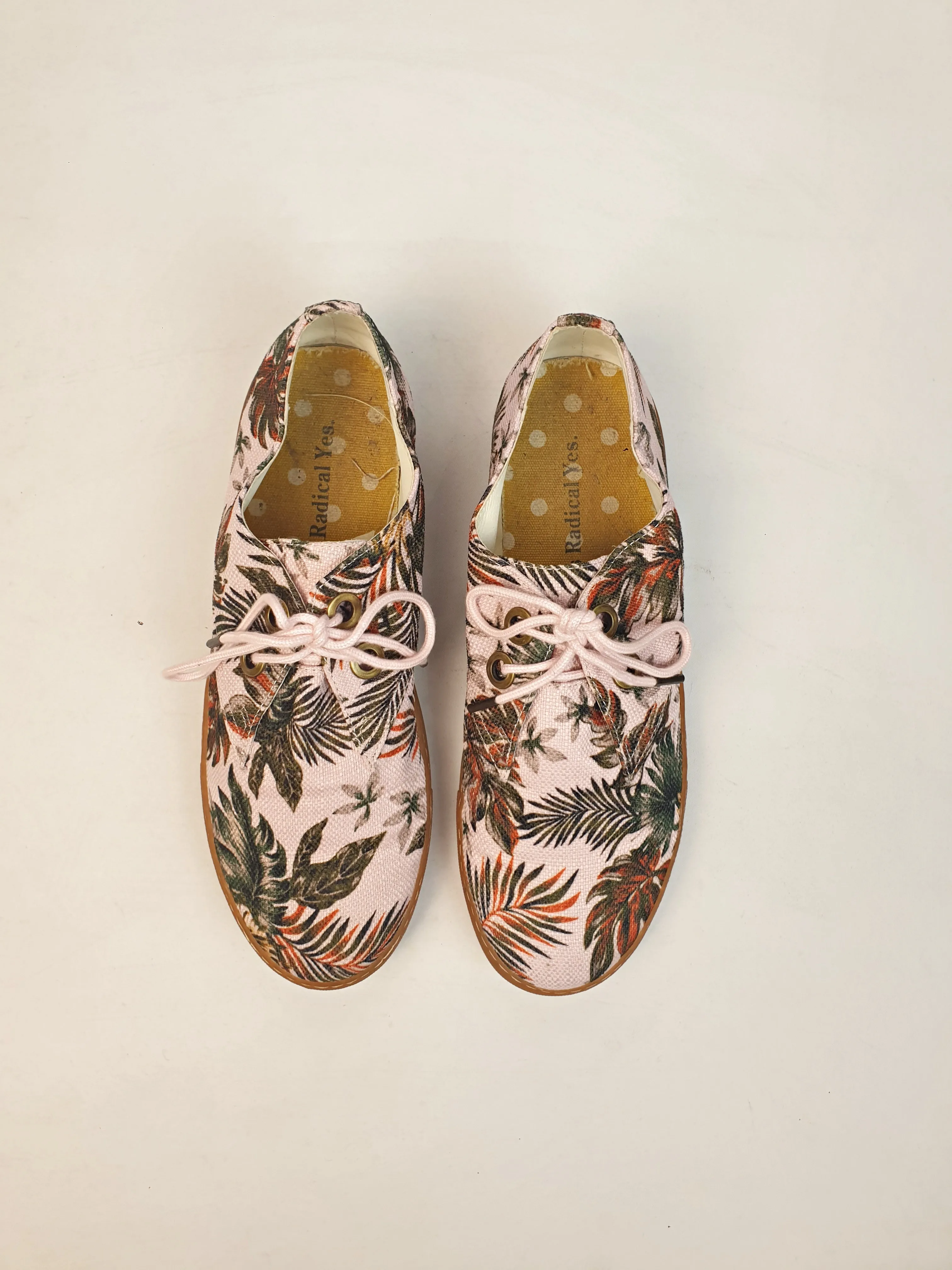 Radical Yes pink leaf print canvas lace up shoes size 42