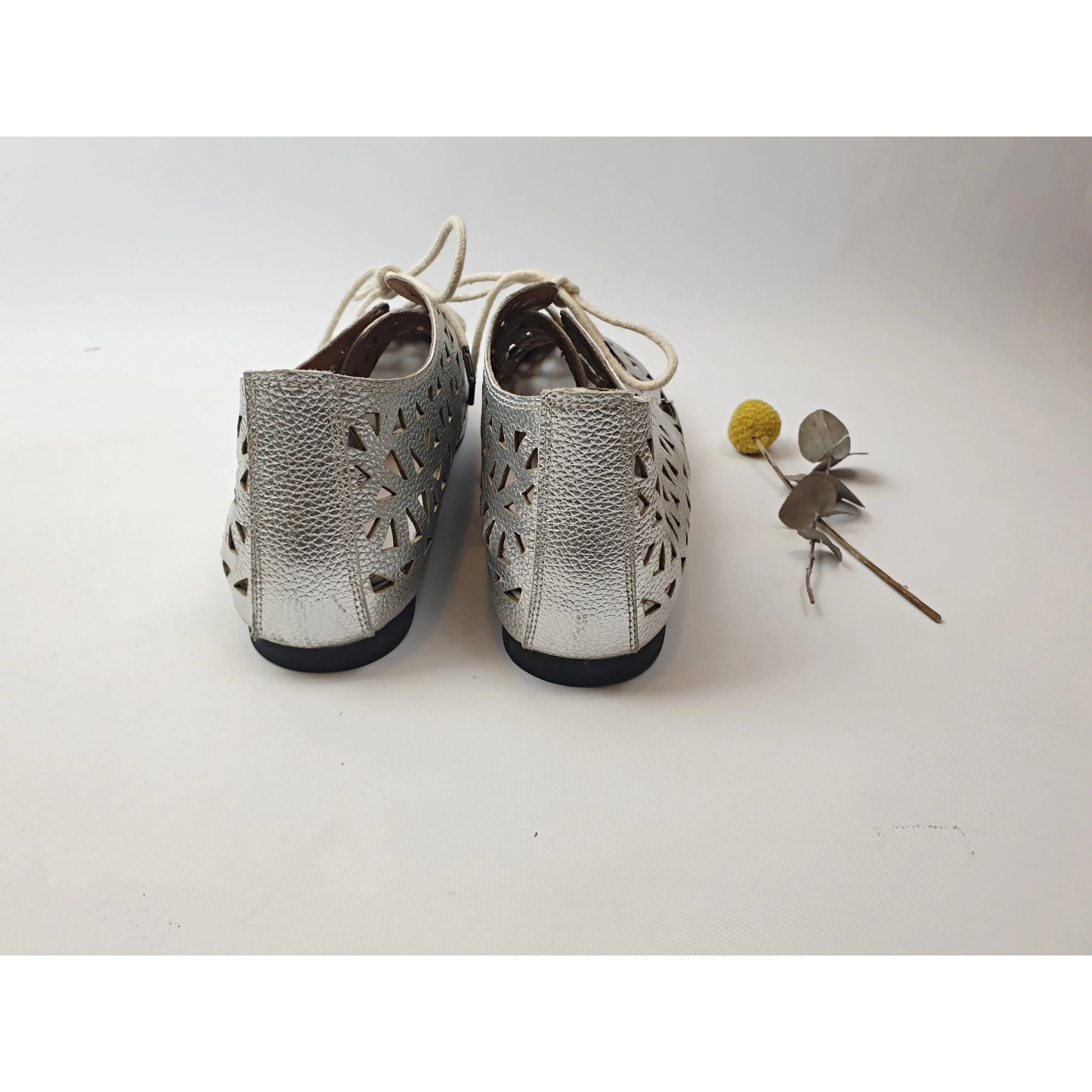 Radical Yes silver perforated leather flat laceup shoes size 43