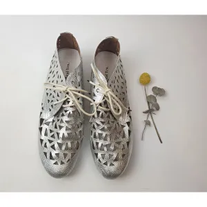 Radical Yes silver perforated leather flat laceup shoes size 43