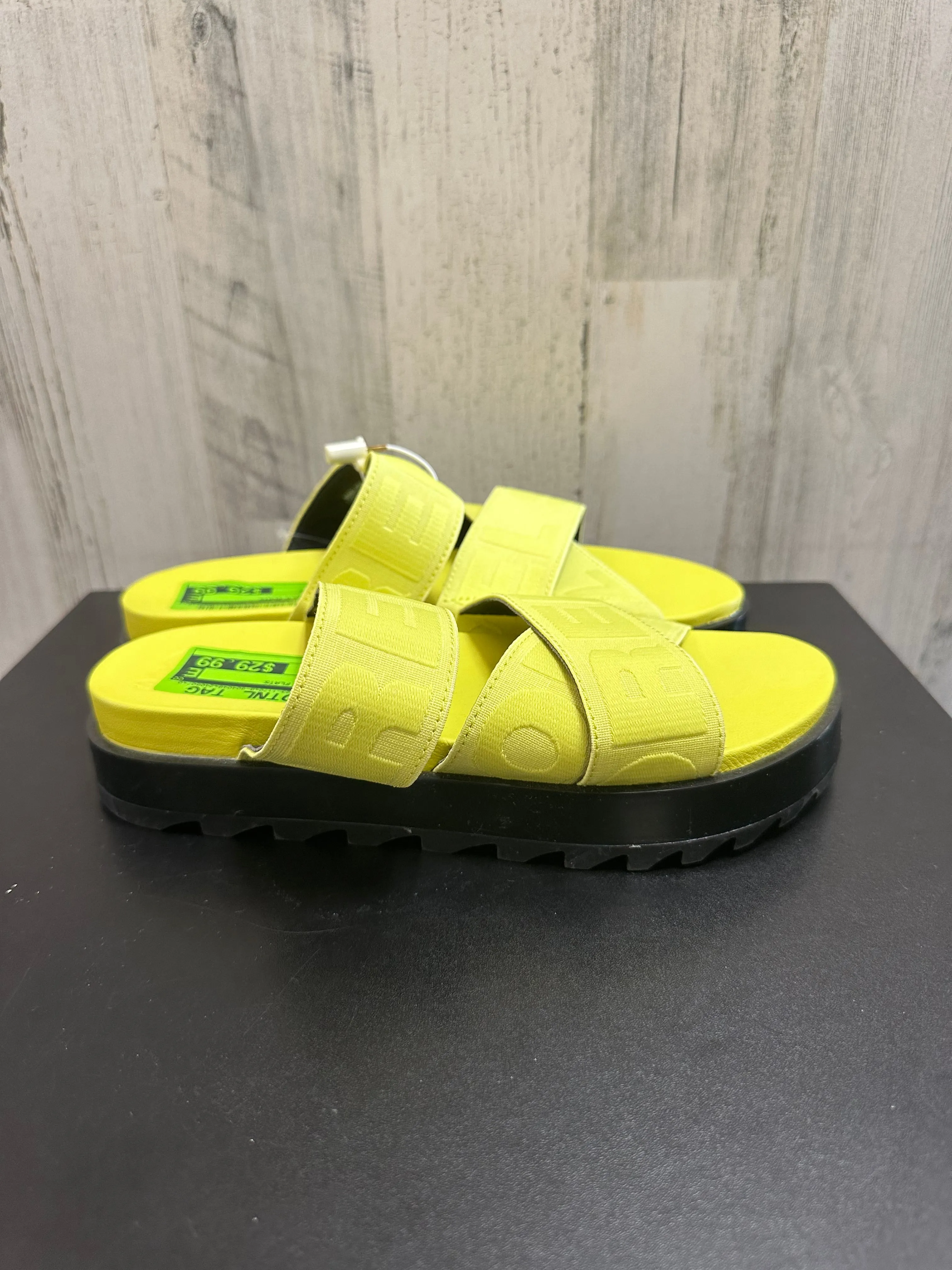 Sandals Flats By Sorel  Size: 7