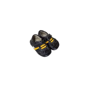 See Kai Run shoes 6-9m