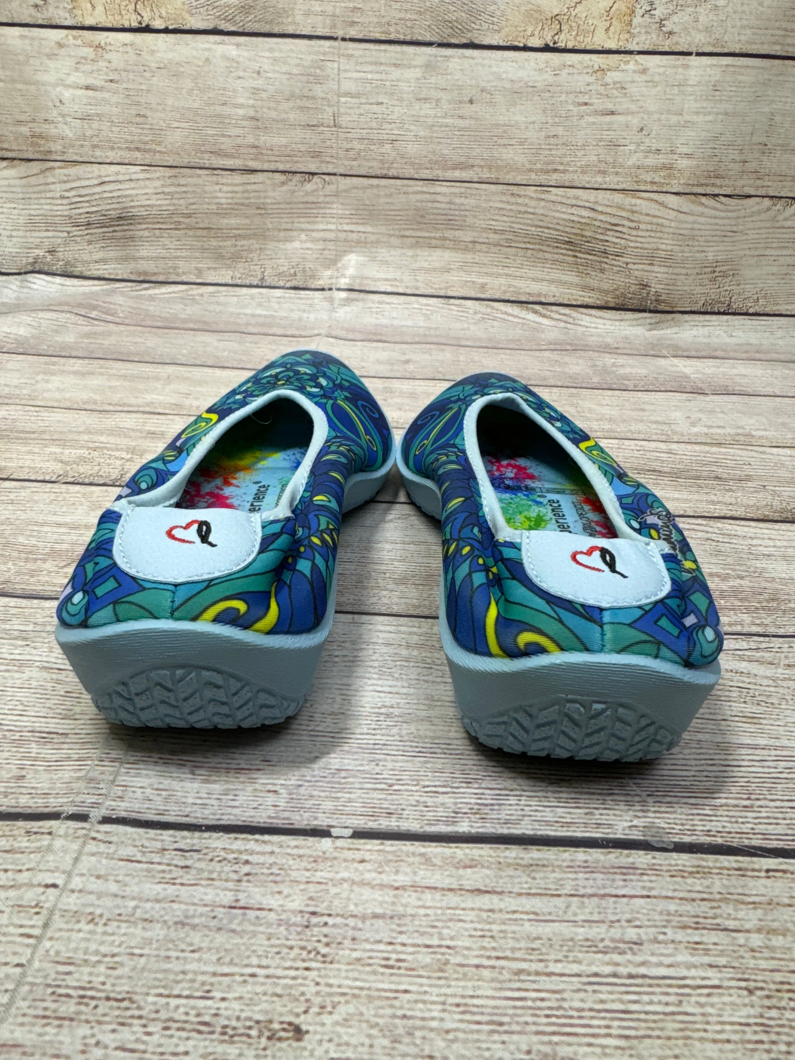 Shoes Flats By Clothes Mentor In Blue, Size: 7.5