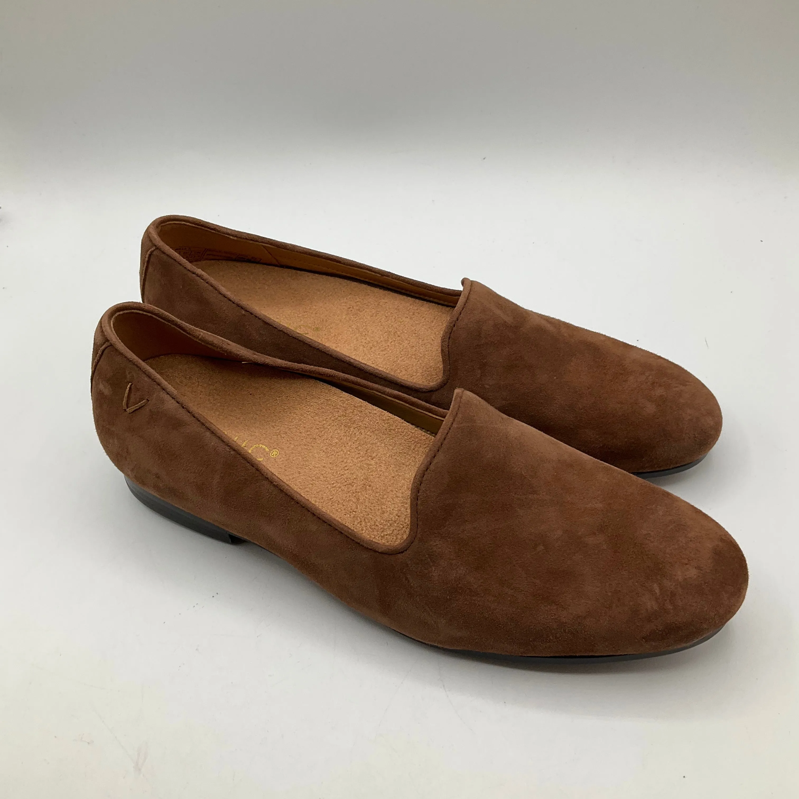 Shoes Flats By Vionic In Brown, Size: 6.5