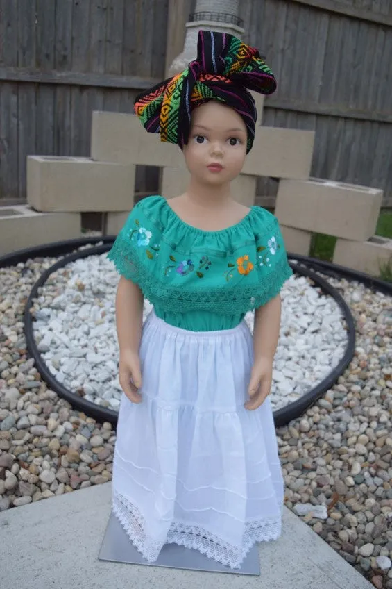 Size 4T Traje Nina 12 de Diciembre - Indita / Children set