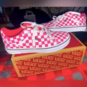 Vans Seldan Checkerboard Sneakers Honeysuckle Pink Youth Size 4 Women’s Size 6