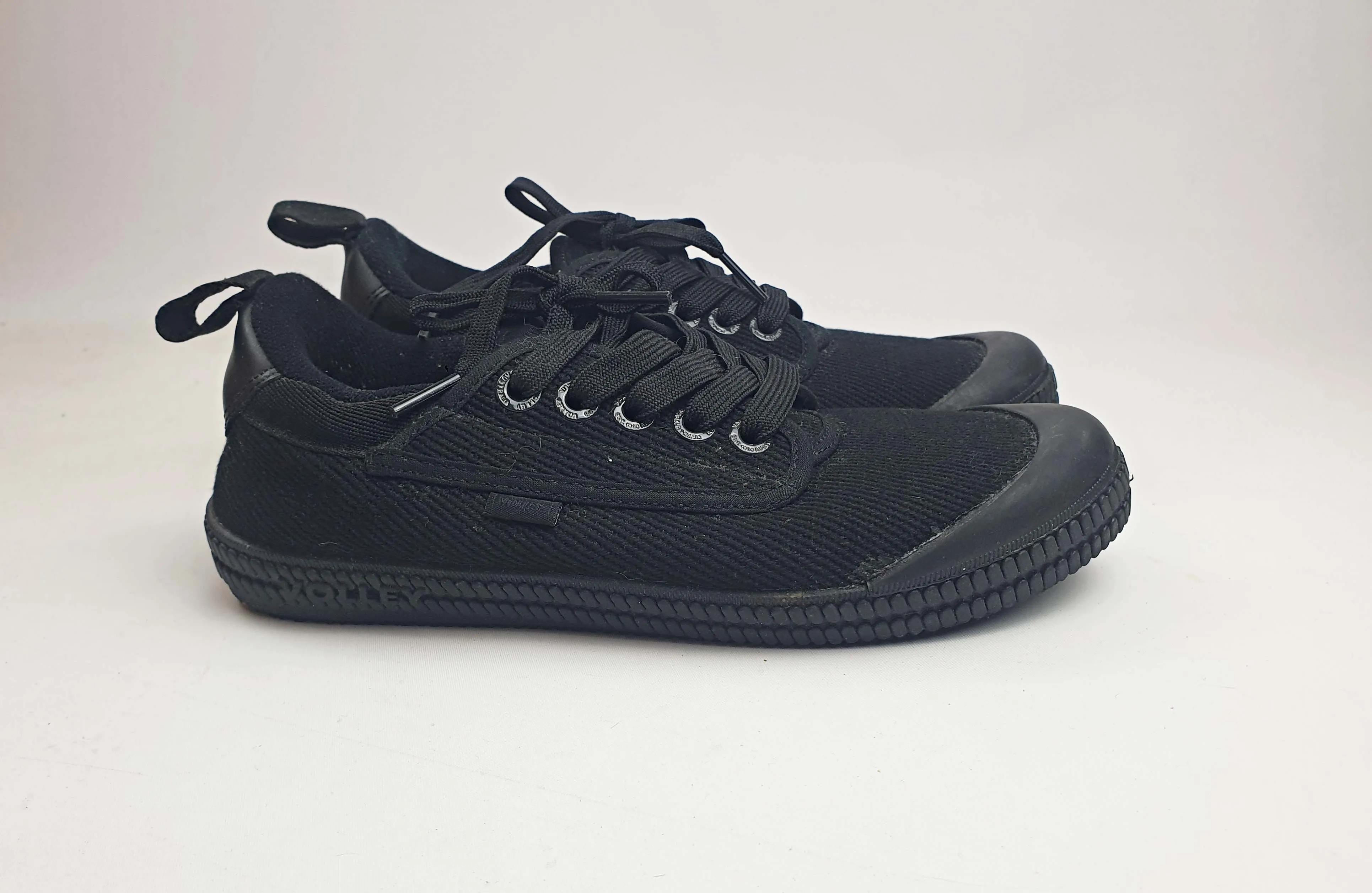Volley black lace up shoes size 8